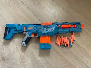 Diverse Nerf guns + skydeskive