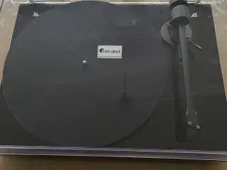 Pro-ject  T1