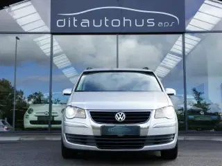 VW Touran 2,0 TDi 140 Highline Van