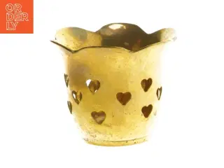 Guldfarvet lysestage med hjerteudskæringer (str. Ø 8,5x7 cm)