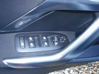 Peugeot 2008 1,6 BlueHDi 100 Allure Sky