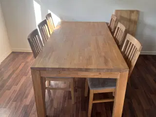 Massiv egetræ spisebord