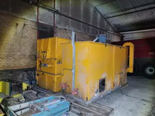 - - - Blandeanlæg 4 tons,