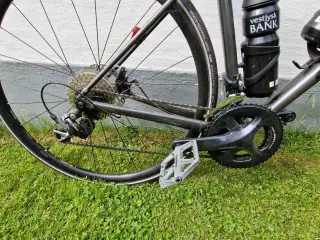 Giant contend AR 3 racercykel