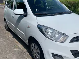 Hyundai i10 med anhængertræk