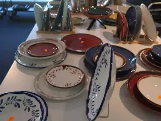 79 stk. tallerkener, skåle og fade DUDSON