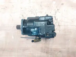 Case 7010 Hydorstat Pumpe 87011461