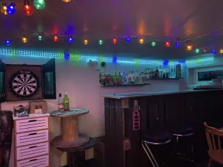 Fin bar sælges 