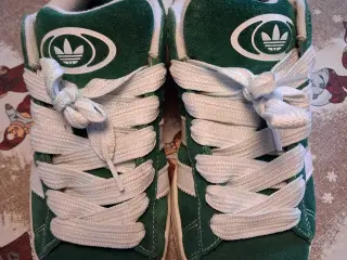 Fede Adidas sneakers