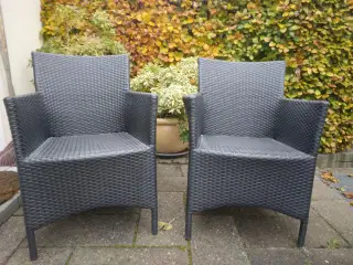 2 havestole i sort flet
