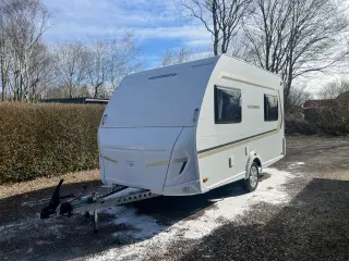 Næsten ny campingvogn - Weinsberg 390 QD CaraOne