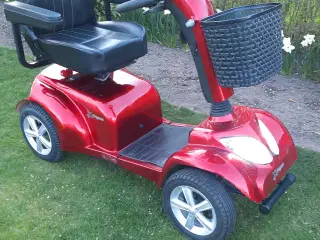 Elscooter 4hjulet med nye batterier 