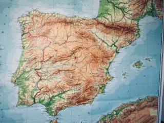 Skolelandkort over Spanien sælges 