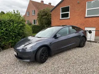 Tesla Model 3  Long Range RWD