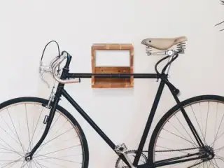 Cykelholder i træ