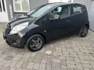 Chevrolet Spark 1,0 L