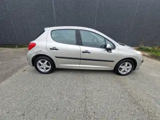 Peugeot 207 1,4 HDi Comfort