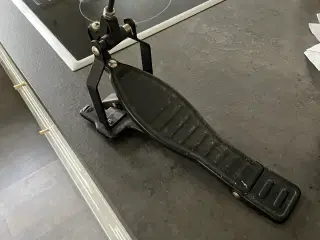 Pedal til stortromme