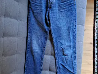 Jeans, Boii med knaplukning