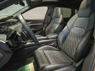 Audi e-tron 55 S-line quattro