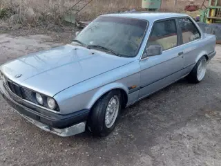 Bmw e30