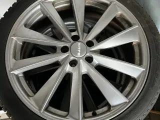 245/45R20 vinterdæk på alufælge