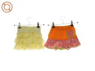 Nederdel 2 styks (str. 92)