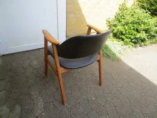 1 stk Armstol med sort læder 