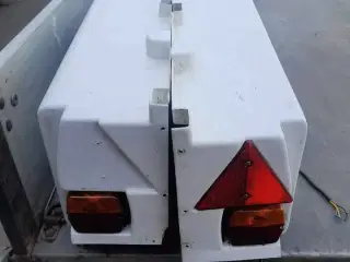 Bagskærme m.m. til Randers hestetrailer 