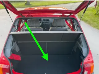 Peugeot 205 GTI Bagagerums måtte