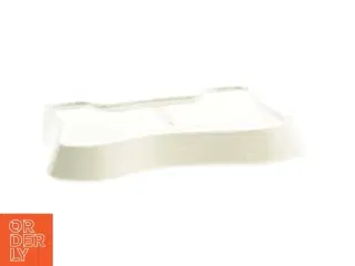 Keramisk katteformet serveringsfad fra Bloomingville (str. 17 cm)