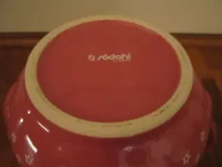 Lyserød TEKANDE fra SØDAHL.