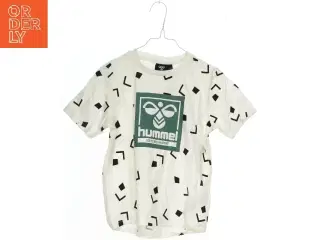 NY Hvid og sort T-shirt fra Hummel (str. 122)