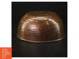 Hamret kobberskål (str. Ø. 16 cm)