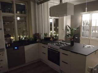 Frithængende lampe
