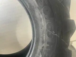 Michelin 650/65 R38