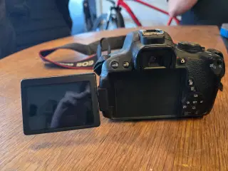 Canon Digital Spejlreflekskamera EOS 700D