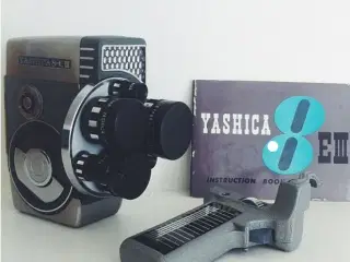 Yashica 8-E III smalfilmskamera med 3 objektiver