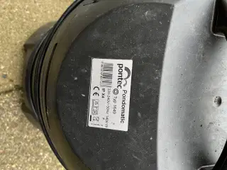 Støvsuger til havedam