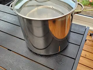 Suppegryde med låg