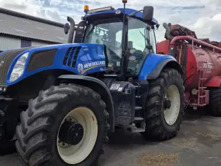 New Holland T8 420 AC