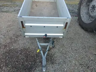- - - HUMBAUER