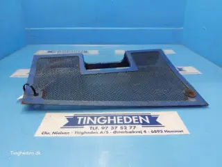 Ford 7710 Grill R.  D5NN10N333C