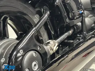 BMW R 18