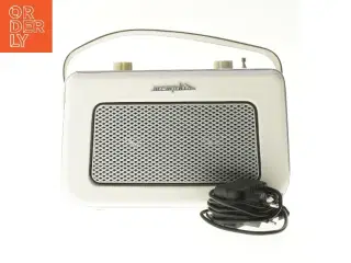 Memphis radio med adapter fra Memphis (str. 26x12x16 cm)