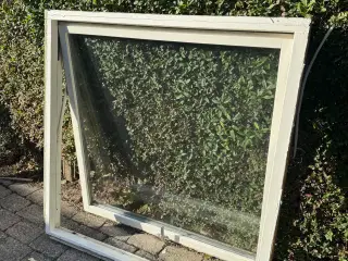 Vinduer 131x132