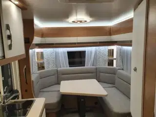 Hobby DE LUXE 495 UL