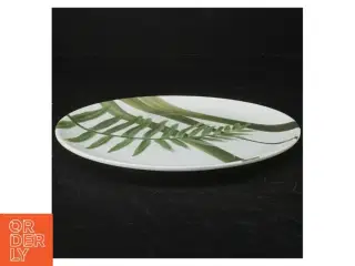 Dekorative tallerkener med blade-motiv (str. Ø. 20 cm)