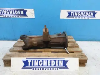 New Holland LB115B Lår R. 85827756