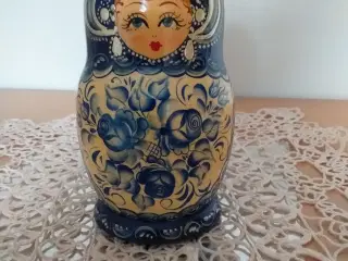 TRÆ dukker MATRYOSHKA